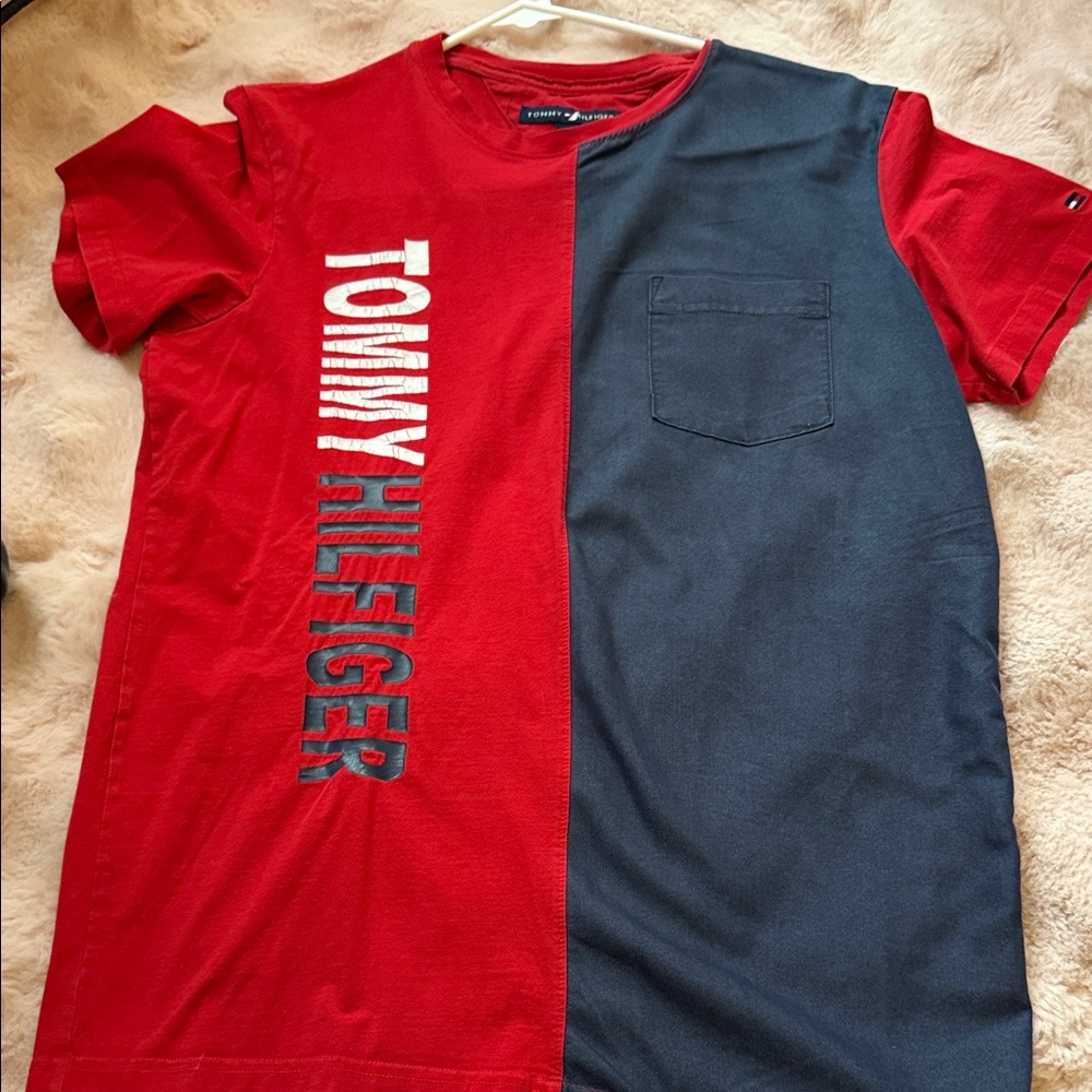 Vintage Tommy Hilfiger t shirt